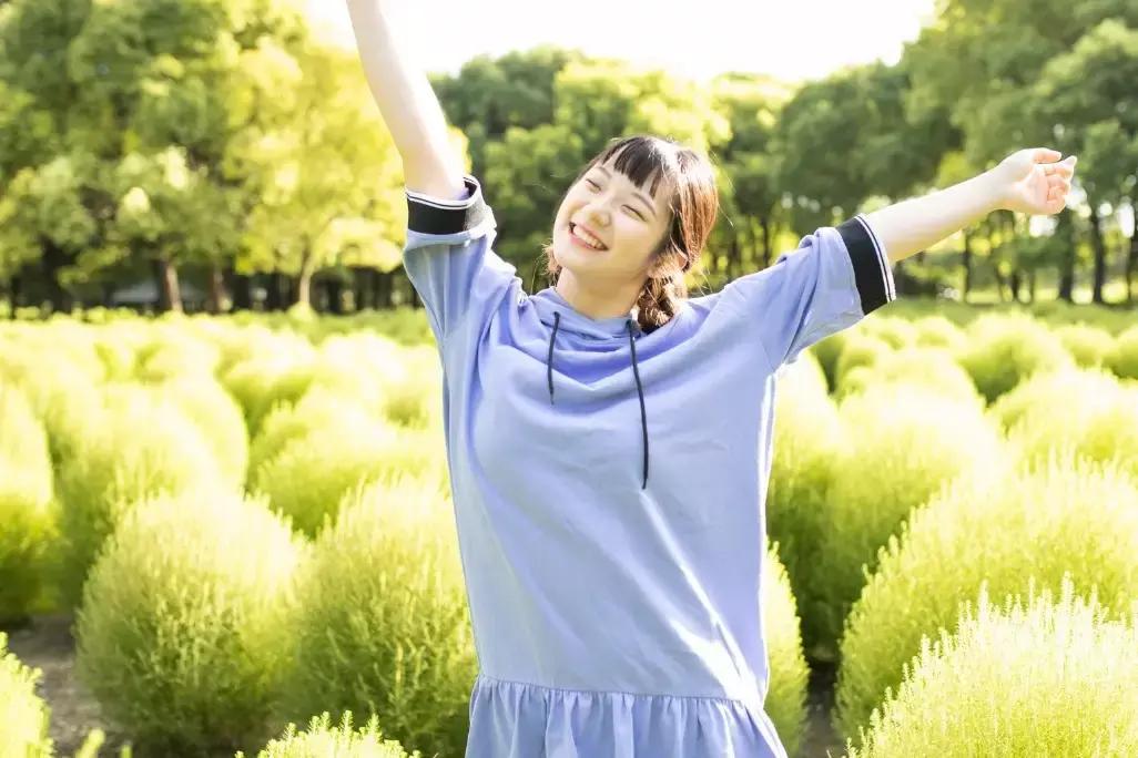 雅诗兰黛dw持妆粉底液30ml无压嘴,雅诗兰黛dw粉底液和兰蔻持妆测评