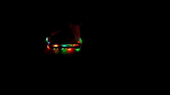 轮滑鞋儿童使用,对儿童最好的轮滑鞋