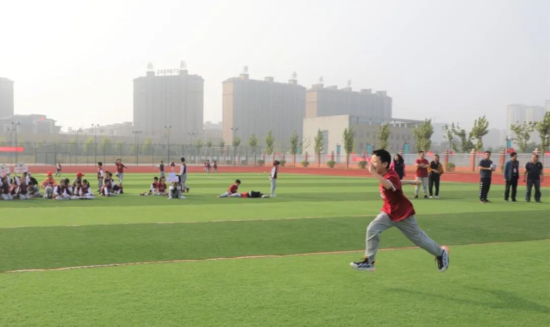 趣味运动会团结奋进,趣味运动会青春