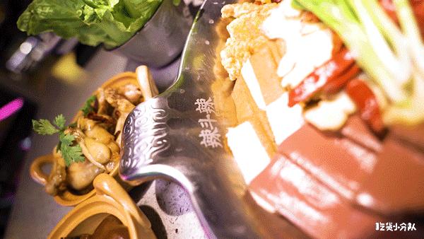 排队归排队，这店名你念的对吗？