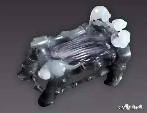 古玉孔道内外包浆沁色一致,古玉有沁色好还是无沁色好