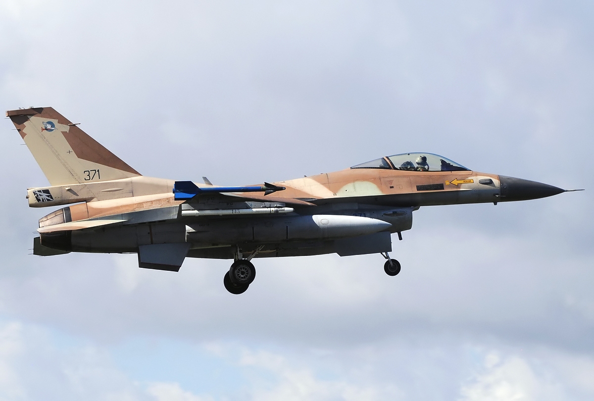 美国欺人太甚的案例,f16v战斗机阵风