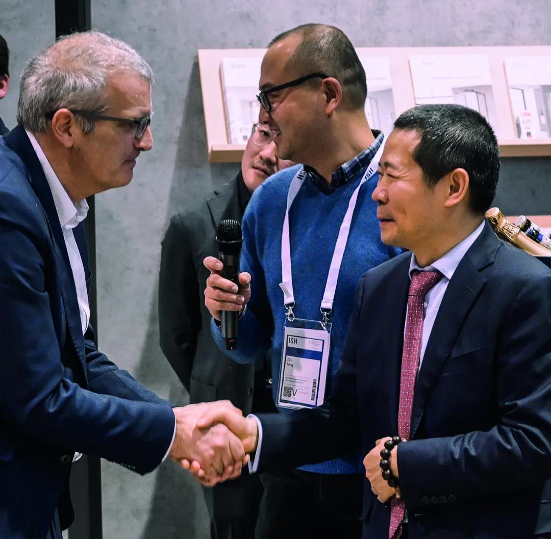 理想卫浴：一个企业和一个行业的梦想与荣光