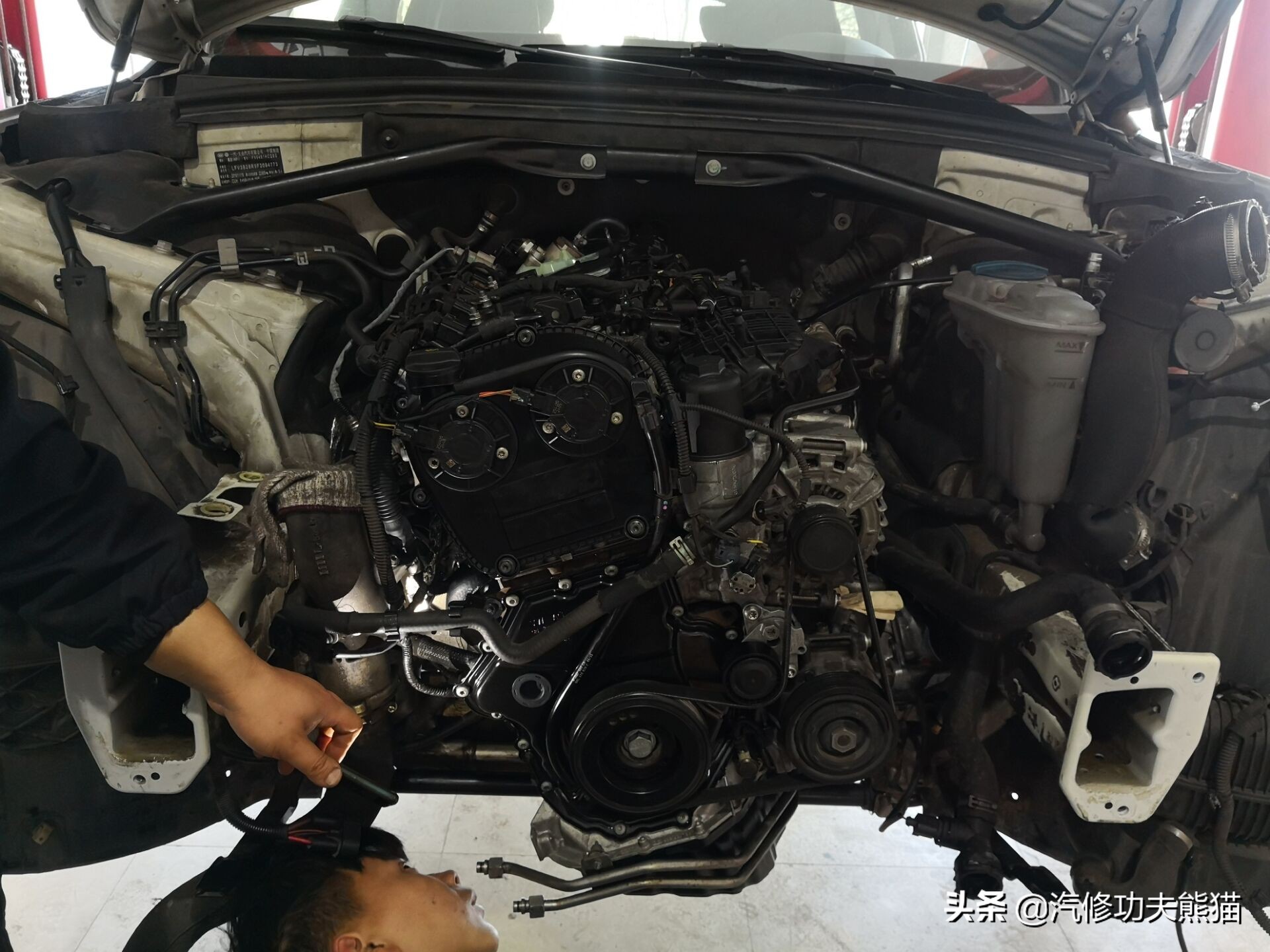 奥迪为何不能解决发动机烧机油,奥迪q5lea888三代发动机烧机油么