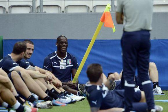 足坛最厉害的三个人,足球场上最嚣张的人