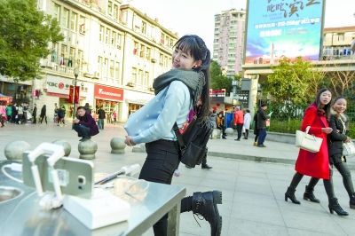 2022全国高考卷一英语书面表达,高考英语书面表达邀请信讲解