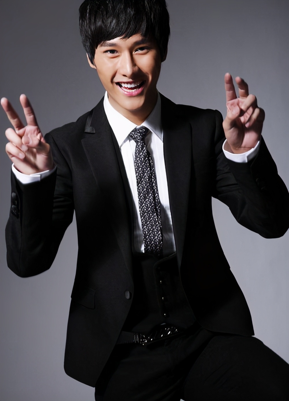 朱梓骁干过工地吗,朱梓骁当过建筑工