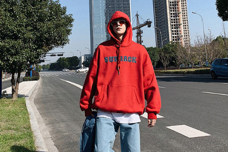 卫衣圆领还是连帽好看,小个子穿连帽卫衣还是圆领