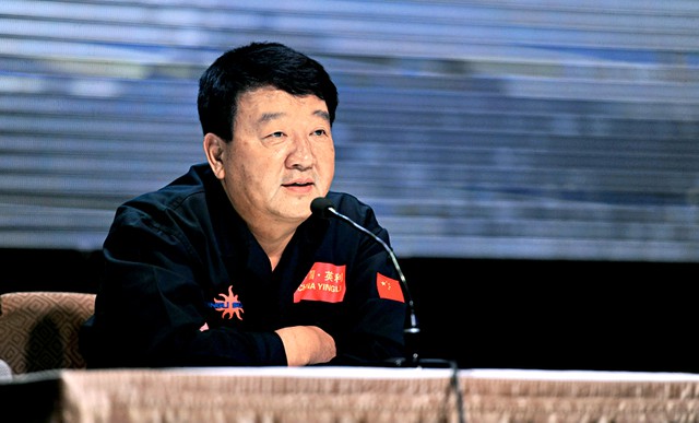 引领英利决战全球