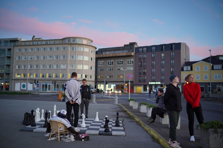 高桥伸哉镜头下的旅行｜壮观的冰与火山之国，和朋友去了一圈冰岛