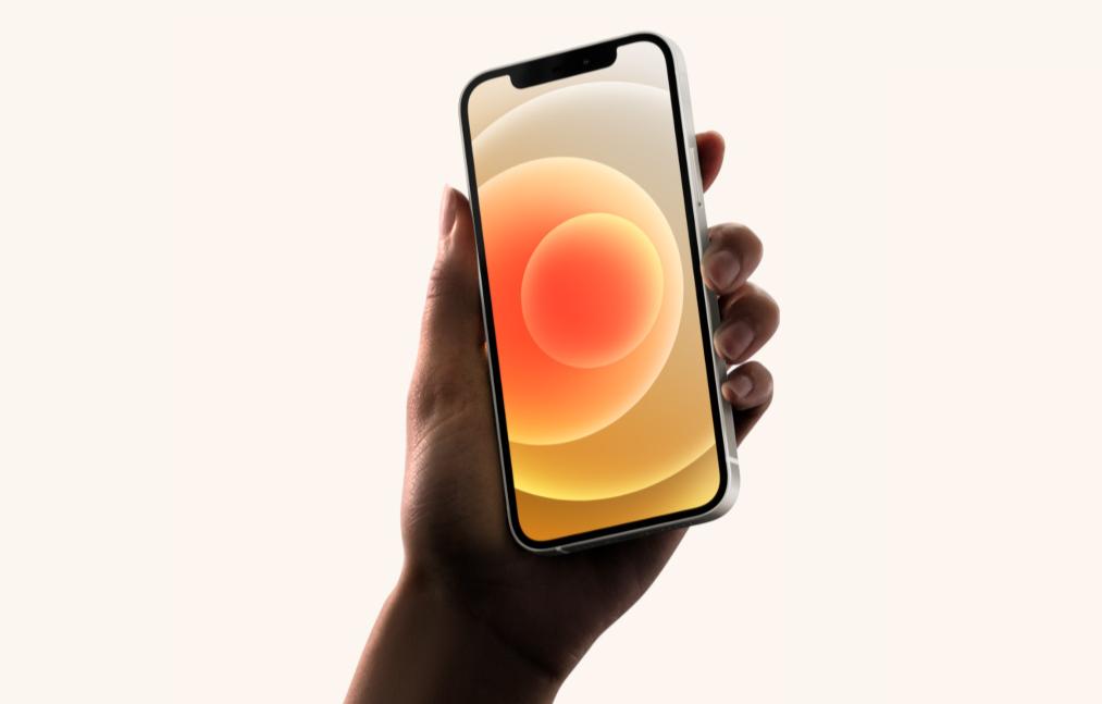 曲面屏和直屏手机各有什么优点,游戏手机曲面屏和直屏哪个好