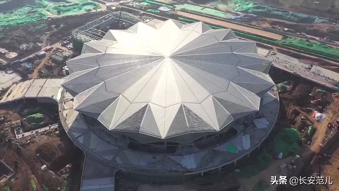 西安最“钢”地标！782天，西安奥体中心主体育场“石榴花”落成