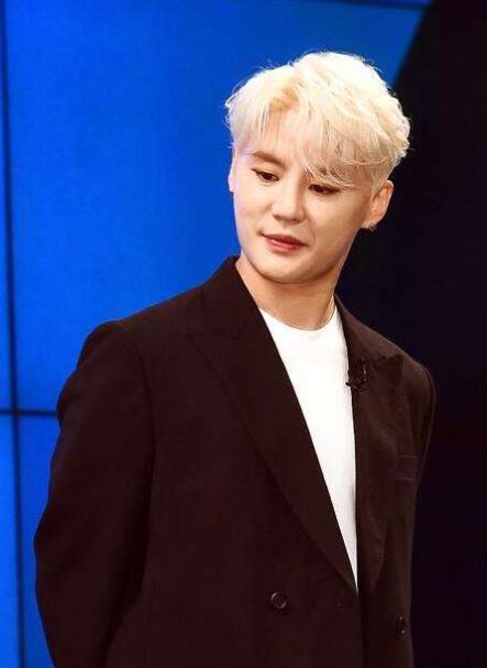 韩国明星被骗钱事件,金俊秀个人事件