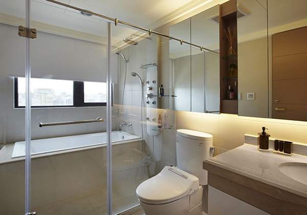 干湿不分卫生间能装智能马桶盖吗,智能马桶盖能调成不盖上么