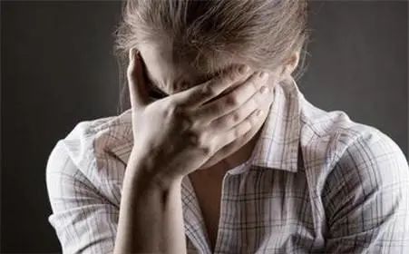 警惕脊髓型颈椎病,颈部不舒服警惕四种病