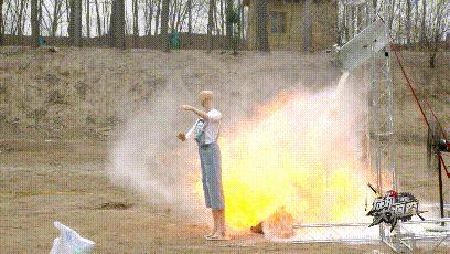 面粉爆炸极限是多少,面粉和火真的能爆炸吗实验视频