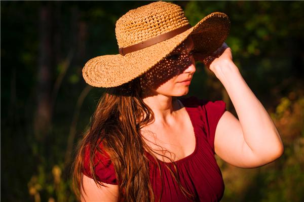 异性之间不能触碰女人什么,异性之间最忌讳三种女人