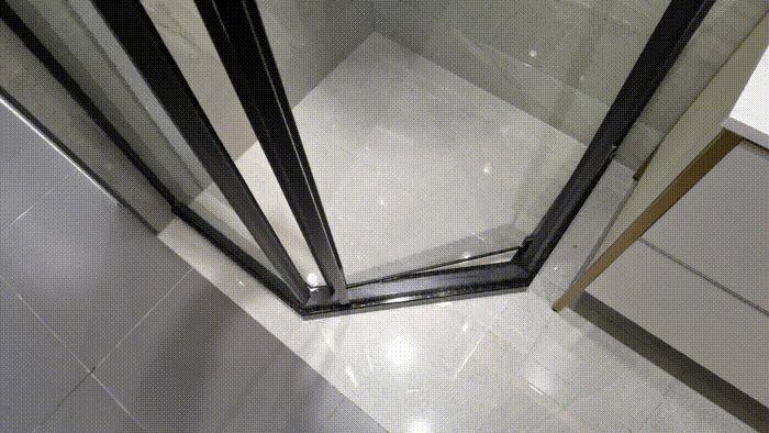 冬季洗澡淋浴房好用吗,家庭淋浴房冬天洗澡冷不冷