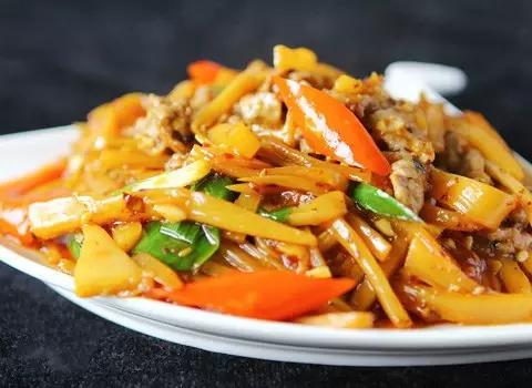 今日惊蛰，你离春天，可能就差这一口江南春笋了