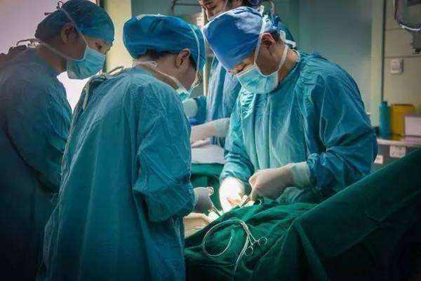 剖腹产的时候医生说宫腔粘连严重,剖宫产医生说粘连厉害怎么治