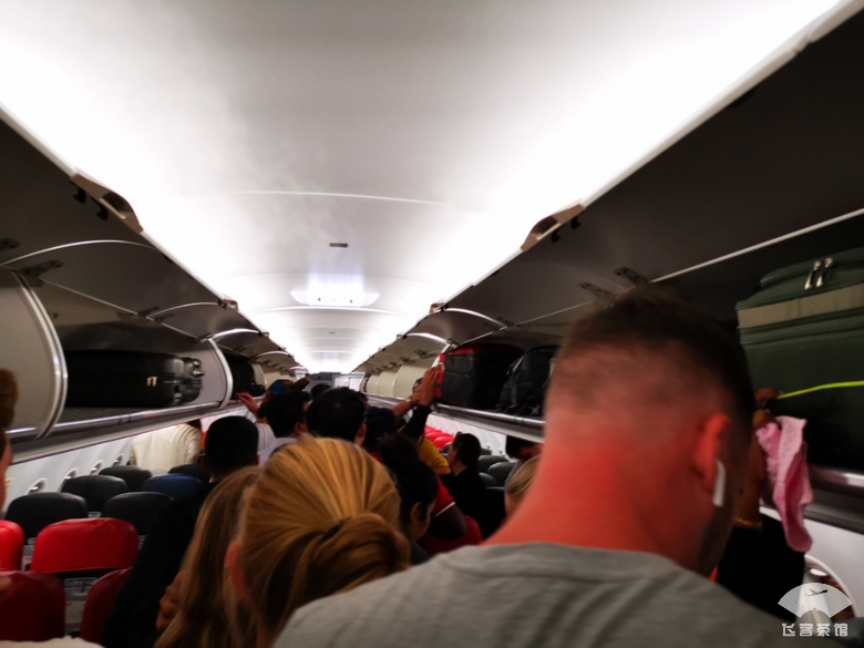 必须为亚航餐饮打call!椰浆鸡肉饭太惊艳了,真正的物美价廉