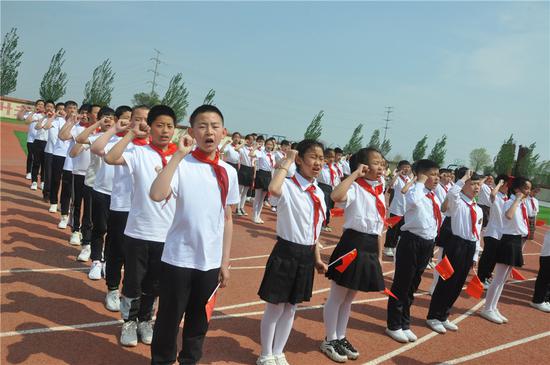 翰墨寄真情丹青颂英烈绘画线稿,翰墨寄真情丹青颂英烈简笔画