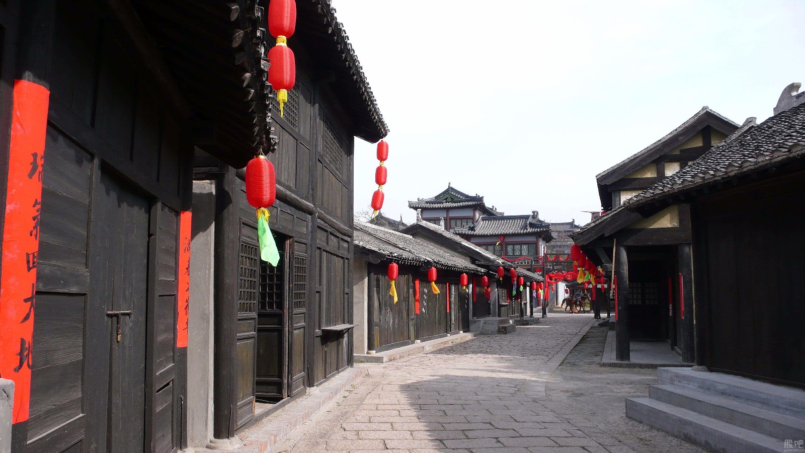 最值得去的影视城,国内好玩的三大旅游城市