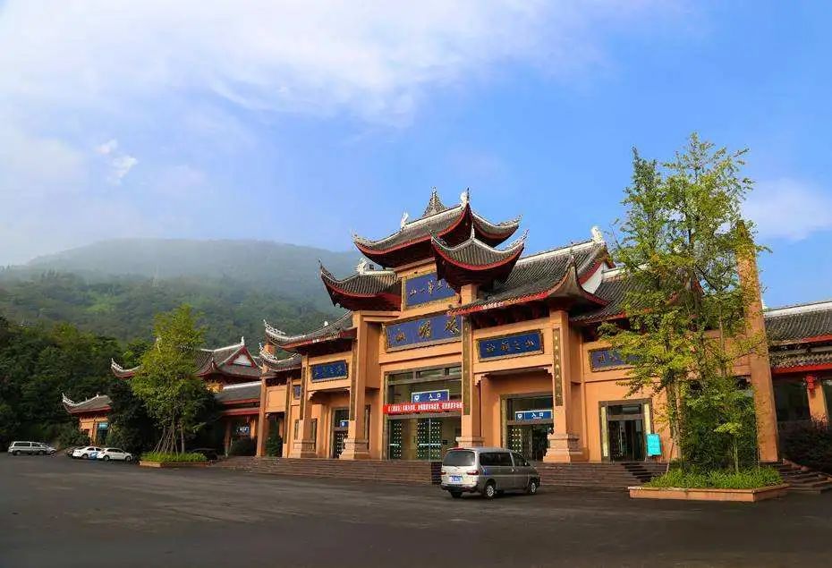 四川普贤菩萨攻略,四川峨眉山普贤菩萨最灵的寺庙