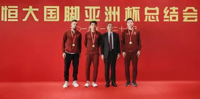 恒大嘉奖郑智等人,恒大奖励曾诚