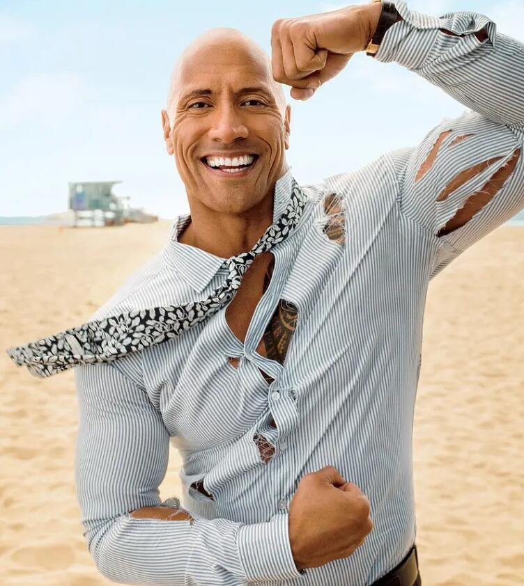 美国演员巨石强森自曝感染新冠,巨石强森与妻女确诊新冠