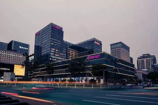 春熙路群光广场还开着吗,群光广场目前的业态