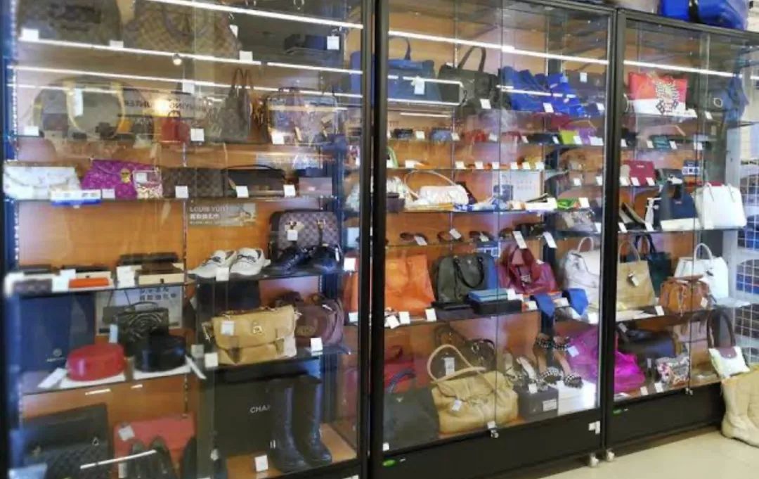 听说许多泰国男女都被这家日本店给吸引了