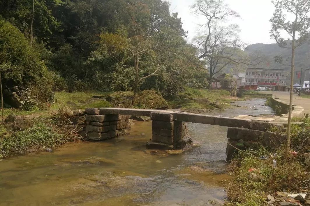 璐哄窞鏄ヨ妭鐗规畩椋庝織,璐哄窞瀹朵埂椋庝織鏂囧寲