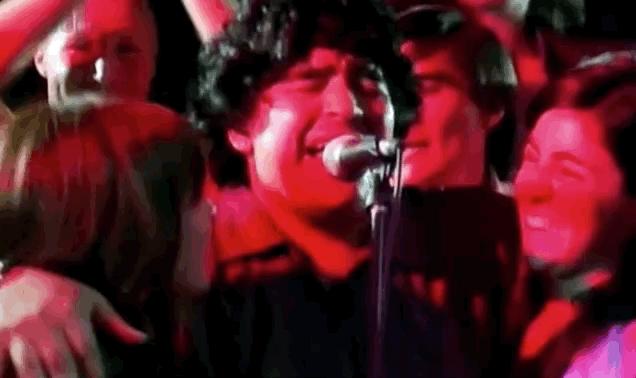 一个恣意妄为的、热烈的天才离开了我们