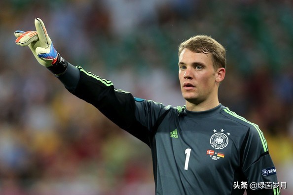 韦世豪破门韦世豪突破,专门讲解马尔蒂尼内斯塔铲球