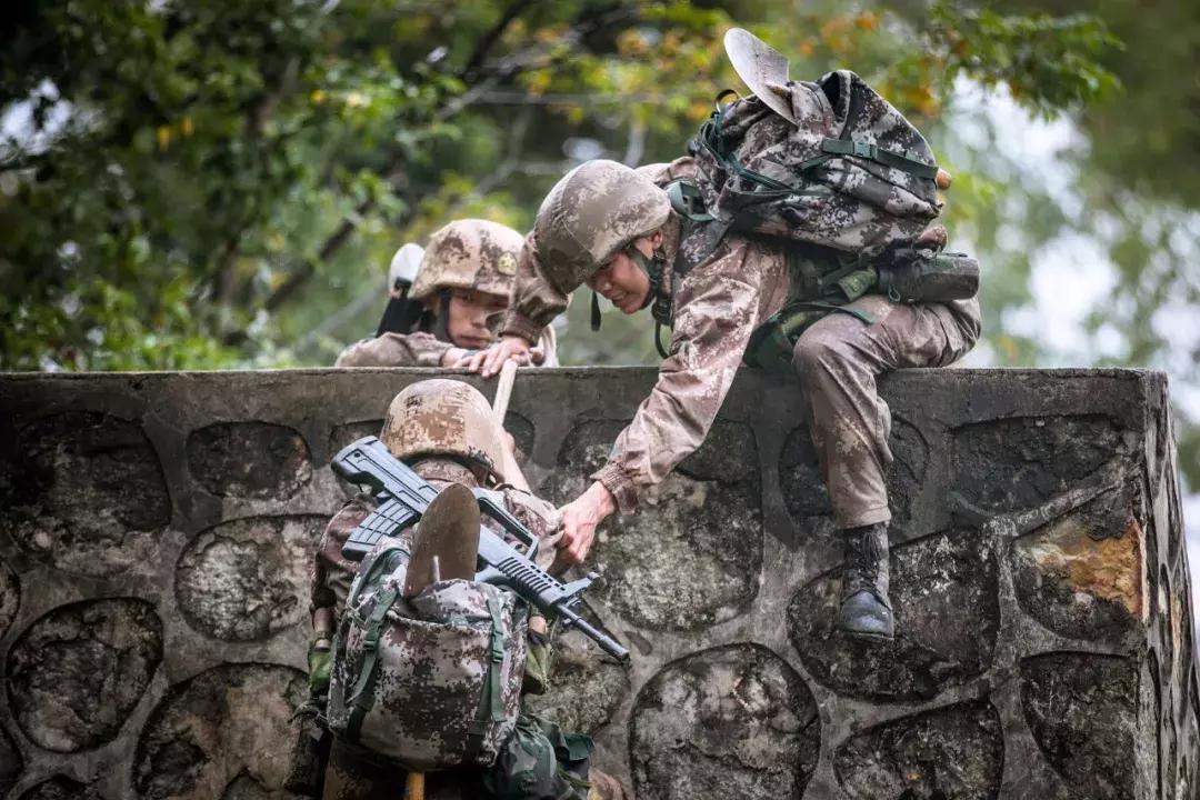 一双好的作战靴,一双作战靴多重