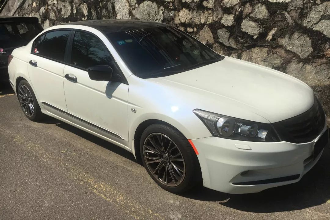 本田思域最畅销的一款,售价12万的本田思域