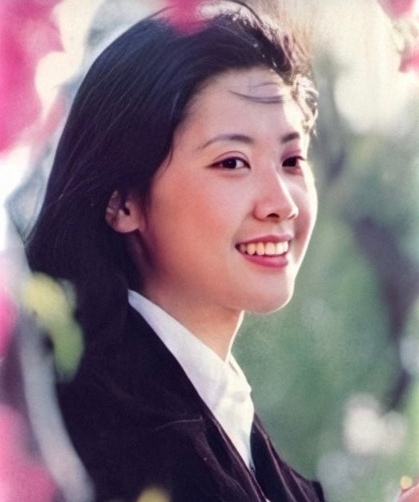 女生的柔软,女性肢体柔软