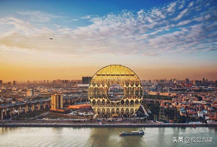 莲花足球场谁设计的,莲花足球场原稿