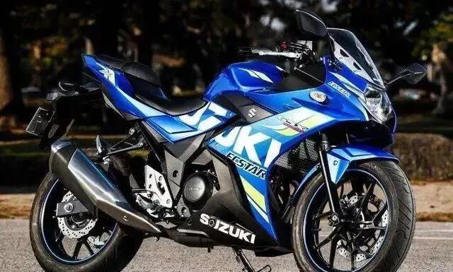 仿赛250排量推荐,大几千双缸250仿赛摩托车跑车推荐