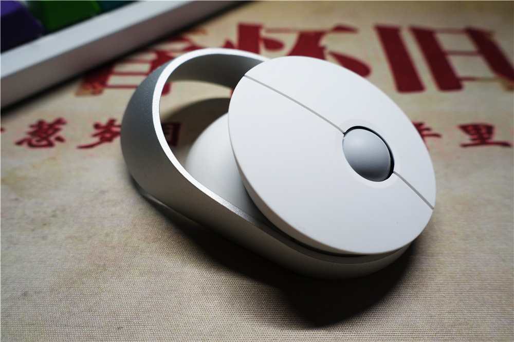 雷柏蓝牙鼠标3.0和4.0的区别,便携雷柏无线充电鼠标套装体验
