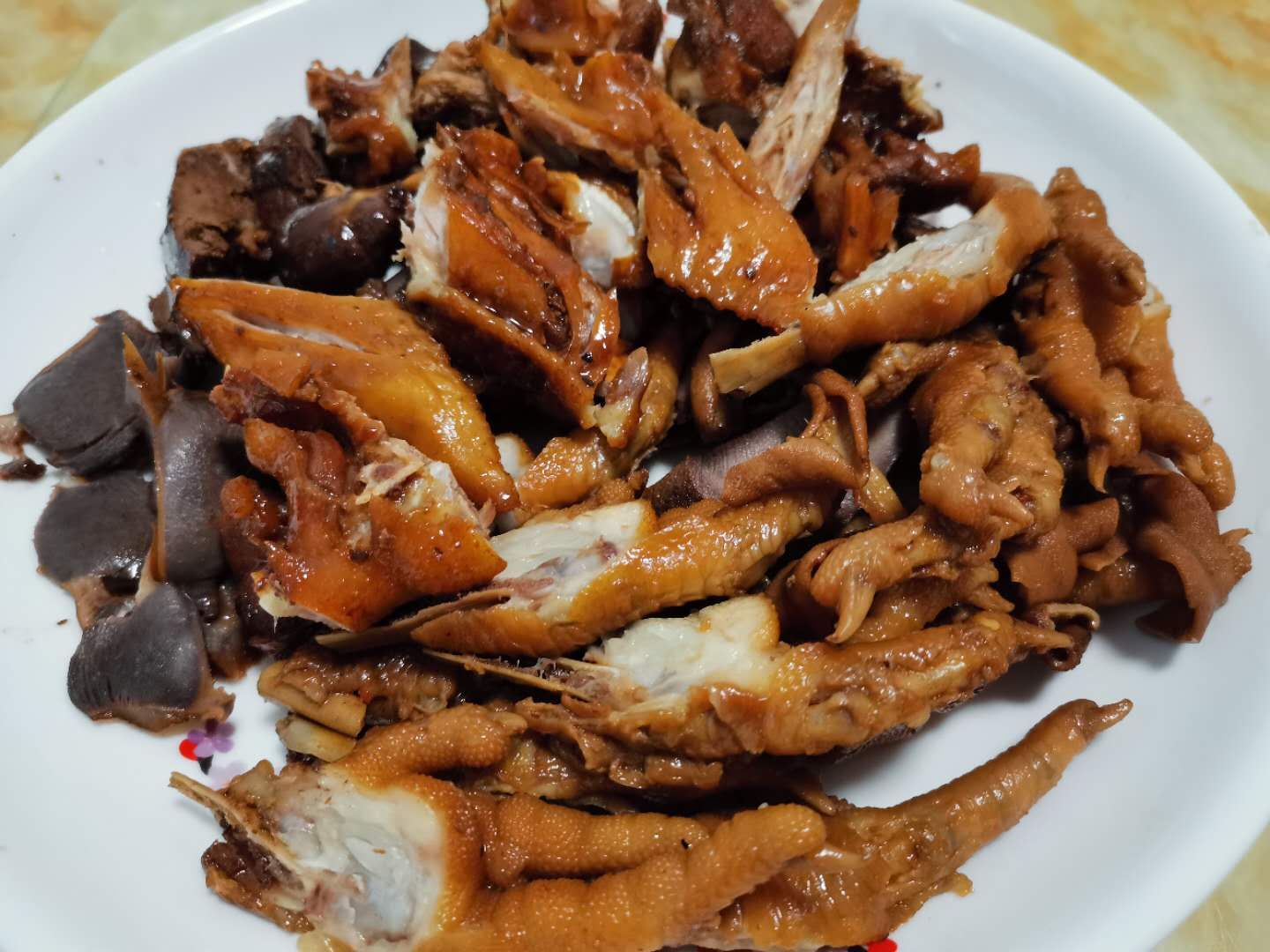 卤味这样做既简单又美味,卤味怎么做比较好吃