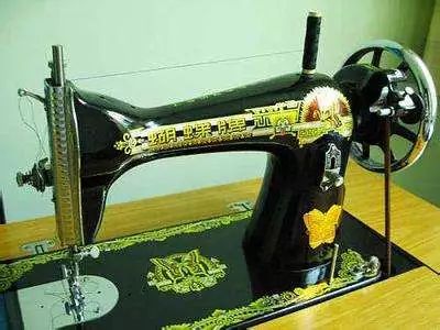 泪目年轻人,泪目的年轻人