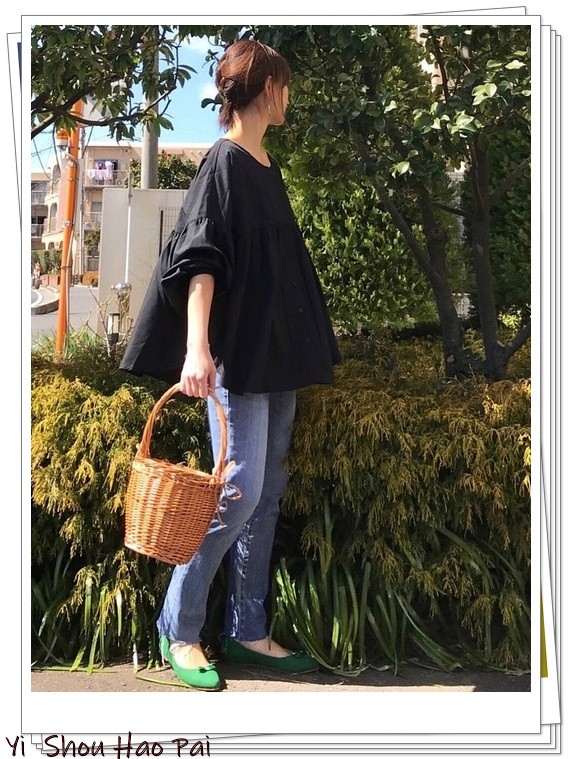 今年流行的绿色穿搭风,春天亮色系衣服颜色及搭配