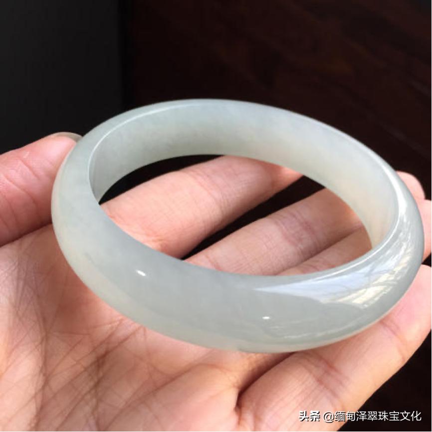 翡翠种水颜色一览表,翡翠常见的5种颜色有哪些