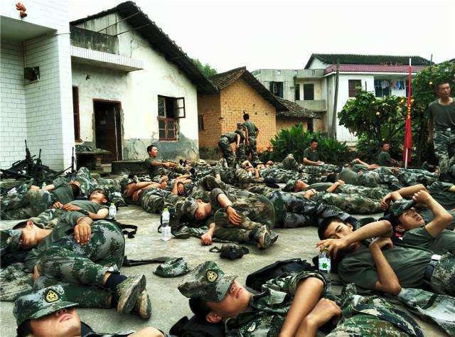 想去当兵要哪些条件,想去当兵需要什么学历条件