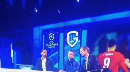 欧冠名场面米兰金童爆趟巴萨防线,范佩西凌空斩集锦