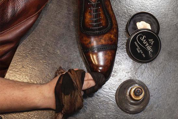 怎样保养皮鞋结实耐穿,平时该怎样保养漆皮皮鞋