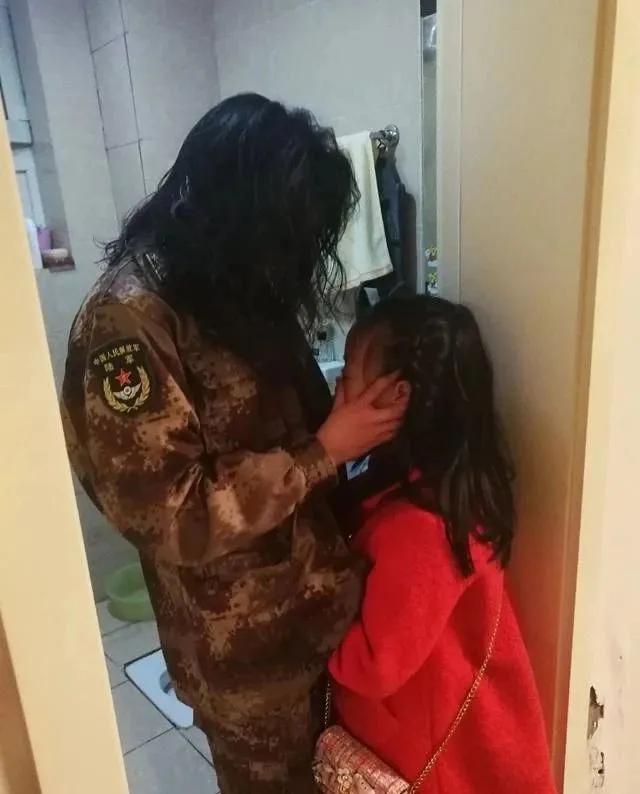 记住这50张面孔，不仅仅因为感动……