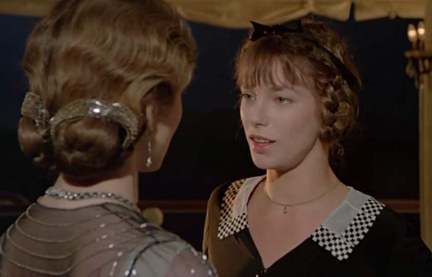 白富美插足闺蜜感情，游轮惨死，经典悬疑作品带你看阳光下的恶意